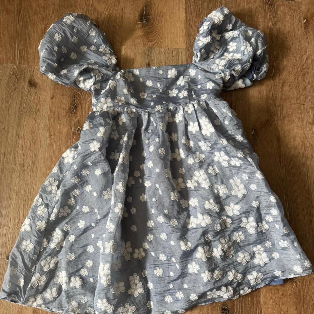 Storia Blue and white floral babydoll mini dress size small